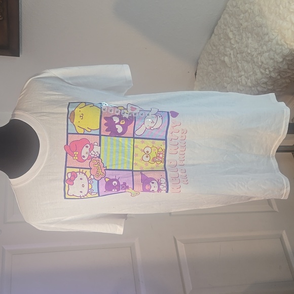 Hello Kitty White Short Sleeve Tee - Picture 1 of 5